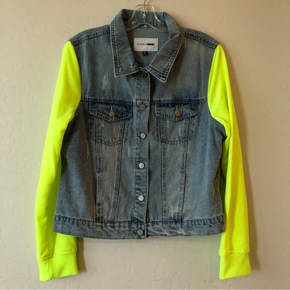 Fashion Nova Neon Sleeve Light Wash Denim Jacket Size XL - Picture 3 of 16